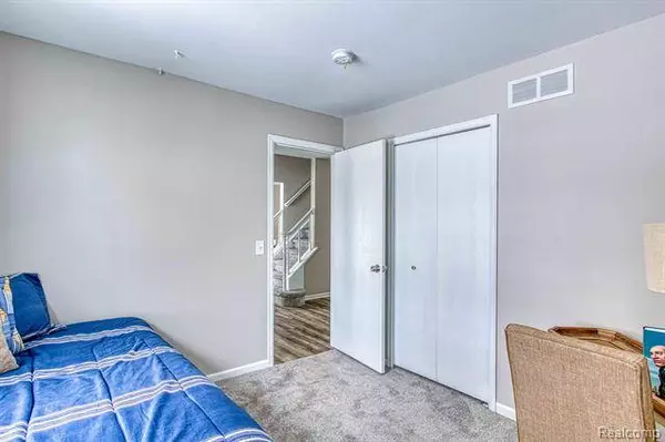 1168 SNEAD Drive, Troy, MI 48085