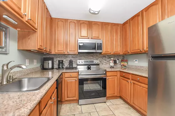 2005 San Jose Dr #156, Antioch, CA 94509