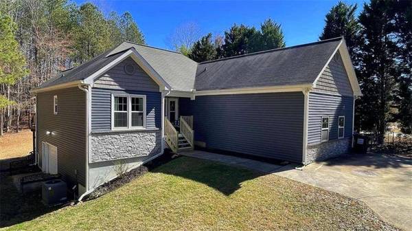 735 Poplar RD, Dallas, GA 30157