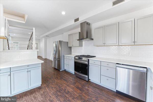 64 W CENTRAL AVE, Paoli, PA 19301