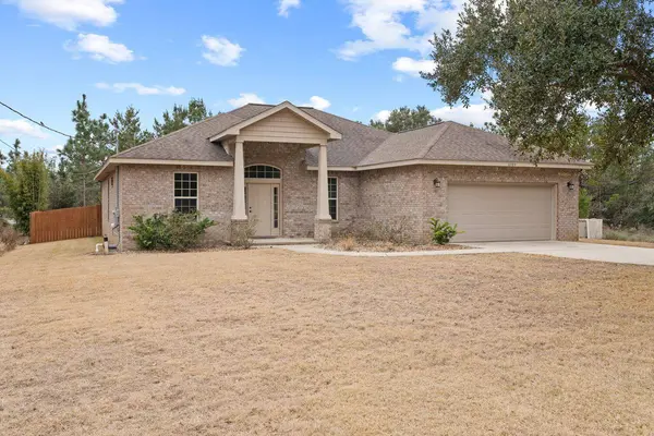 6789 Water Street, Navarre, FL 32566