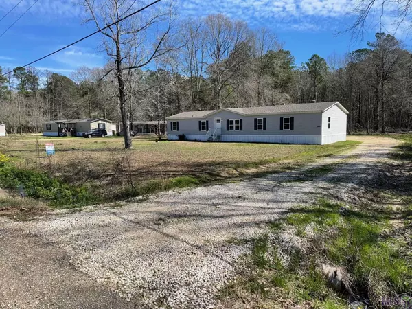 36570 N WALKER RD, Walker, LA 70785