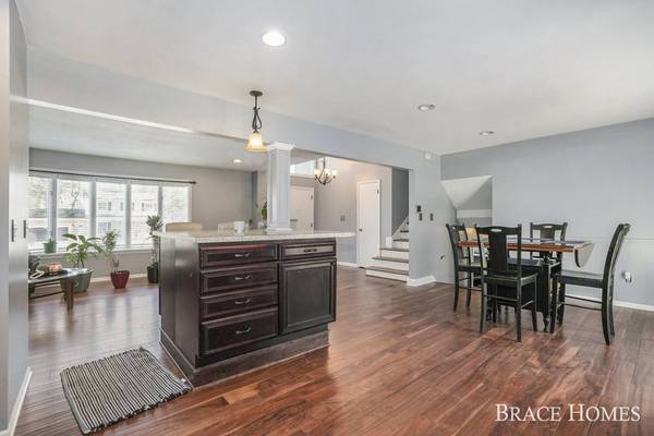 4662 Brooklyn SE Avenue, Kentwood, MI 49508