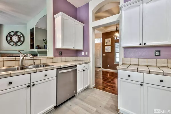 7361 Sansol Dr, Sparks, NV 89436-6252