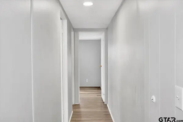 312 S Cross St, Troup, TX 75789