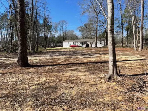 36570 N WALKER RD, Walker, LA 70785