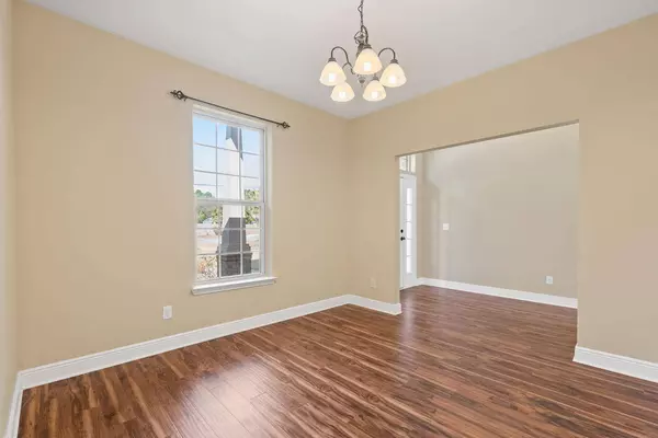 6789 Water Street, Navarre, FL 32566