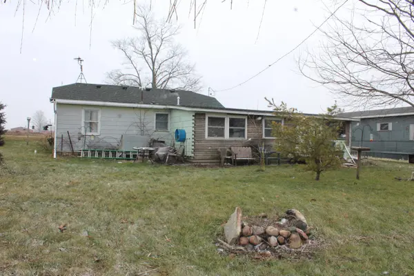 194 S Stringtown Road, Quincy, MI 49082