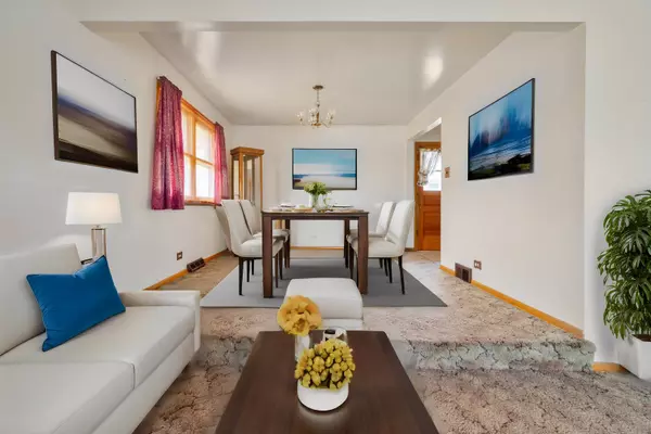 10459 S 81st Avenue, Palos Hills, IL 60465