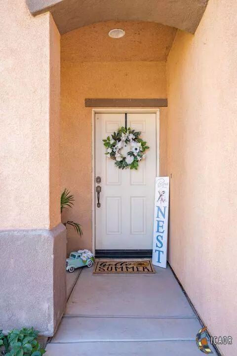 53 W Maple Ave, Heber, CA 92249