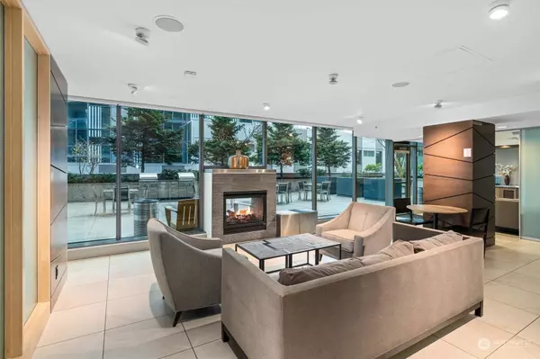 820 Blanchard ST #1008, Seattle, WA 98121