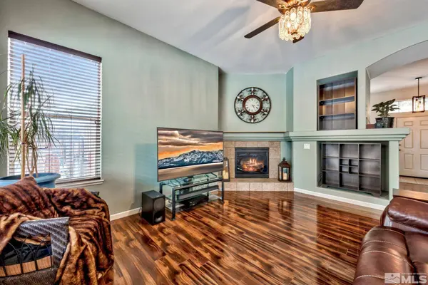 7361 Sansol Dr, Sparks, NV 89436-6252