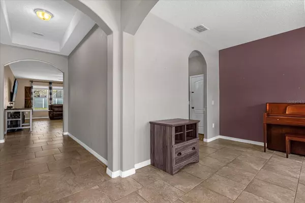 1102 ROCK CREEK ST, Apopka, FL 32712