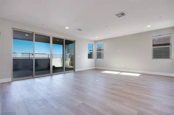 10339 Vonbulin Avenue, Las Vegas, NV 89124