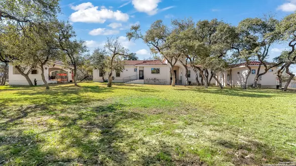 1238 LANGDON DR, San Antonio, TX 78260-5115