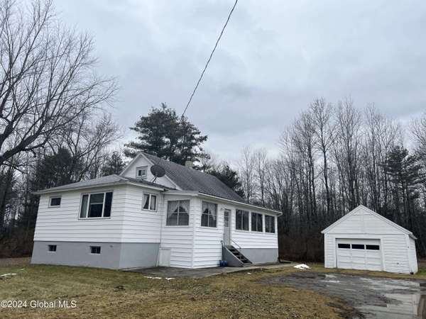 4632 NYS Route 30, Perth, NY 12010