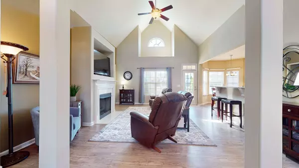 6010 Warner Ct, Spring Hill, TN 37174