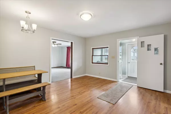 318 Franklin Street, Genoa City, WI 53128