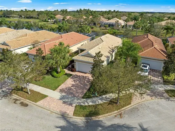 15059 Reef LN, Bonita Springs, FL 34135