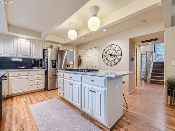 13265 FOX RUN, Lake Oswego, OR 97034