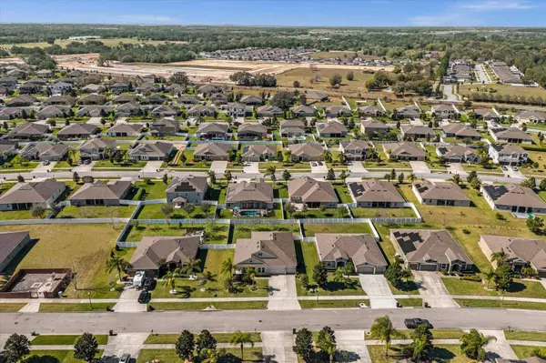 1102 ROCK CREEK ST, Apopka, FL 32712