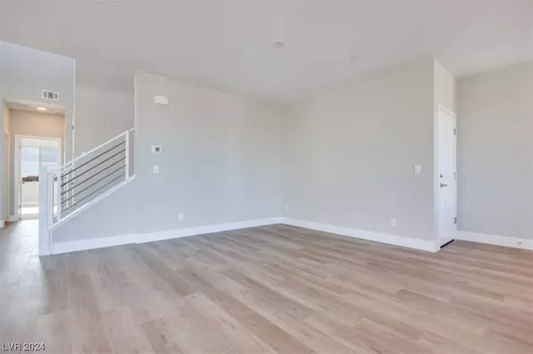 10339 Vonbulin Avenue, Las Vegas, NV 89124