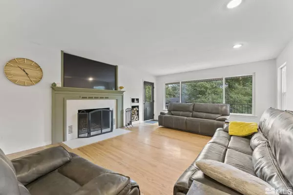 2455 W Moana Lane, Reno, NV 89509