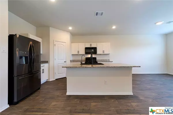 484 Euclid LN, Kyle, TX 78640