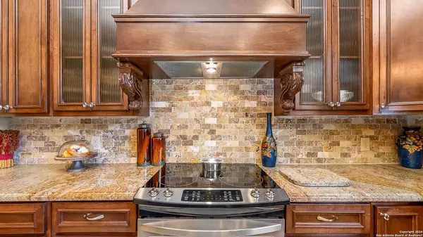 1238 LANGDON DR, San Antonio, TX 78260-5115