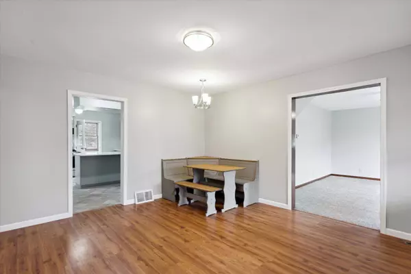 318 Franklin Street, Genoa City, WI 53128