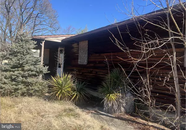 248 RANDALL AVE, Mount Holly, NJ 08060