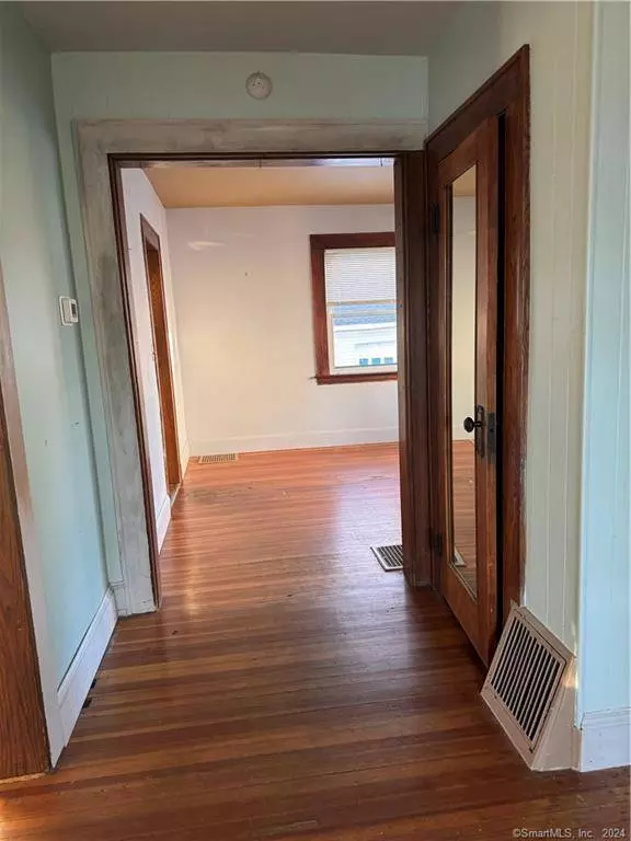 156 Holmes Street, Stratford, CT 06614