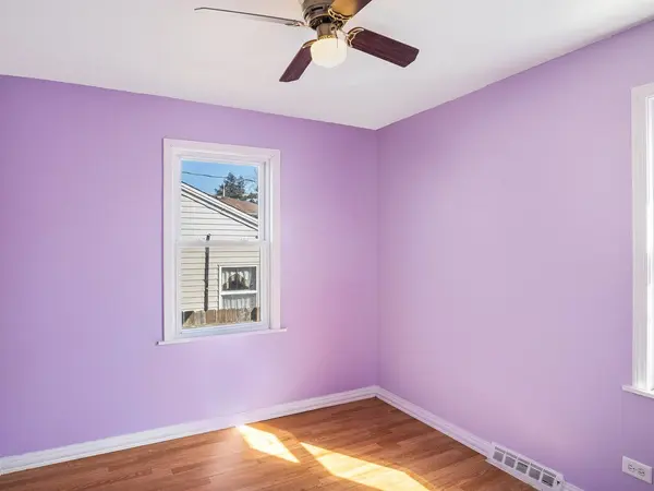 14547 Sawyer Avenue, Midlothian, IL 60445