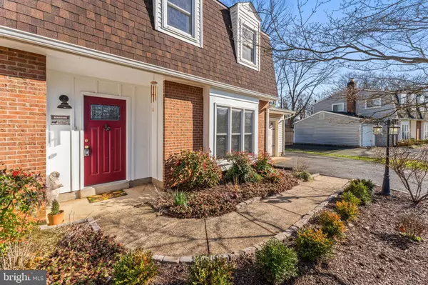 8661 WEIR ST, Manassas, VA 20110