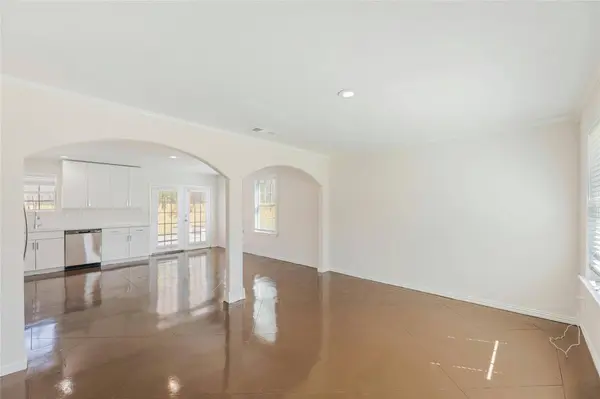 605 Arthur ST, Elgin, TX 78621