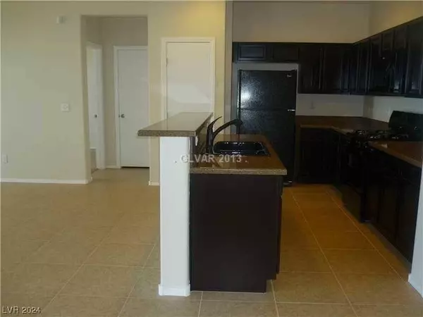 4437 Dover Straight Street #206, Las Vegas, NV 89115