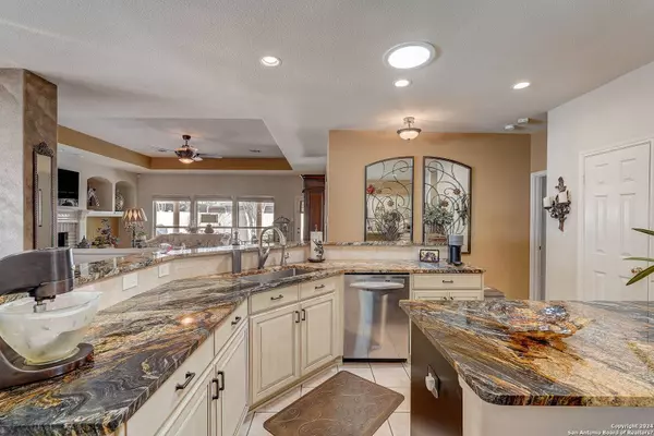 18014 CERCA ROJO DR, San Antonio, TX 78259-3546