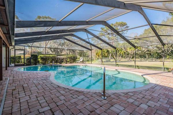 2142 PADDOCK CIR, Dunedin, FL 34698