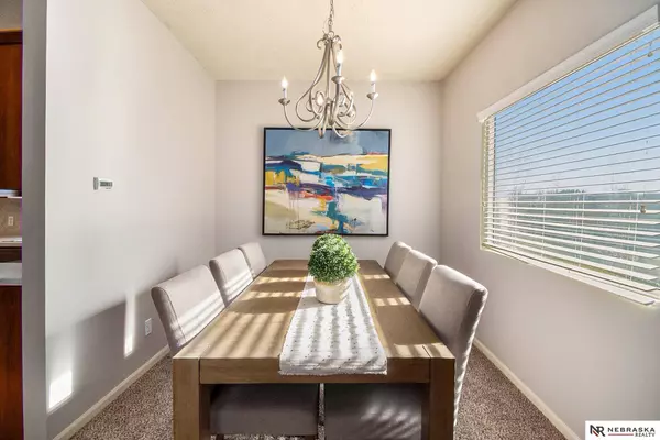 16313 Grand Avenue, Omaha, NE 68116