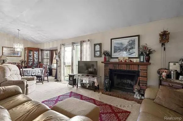 480 DOVER CRESCENT, Westland, MI 48185