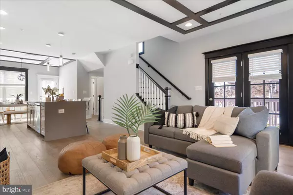 200 E PENNSYLVANIA AVE, Towson, MD 21286