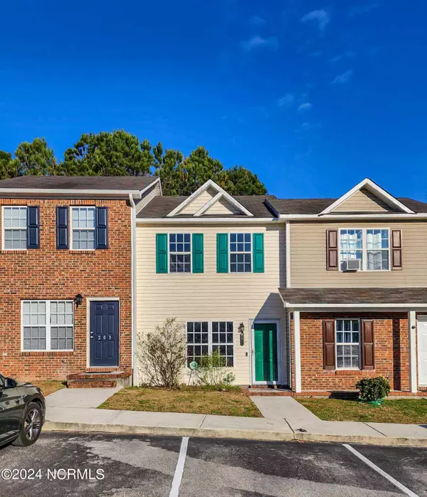 205 Spring Meadow Circle, Jacksonville, NC 28546