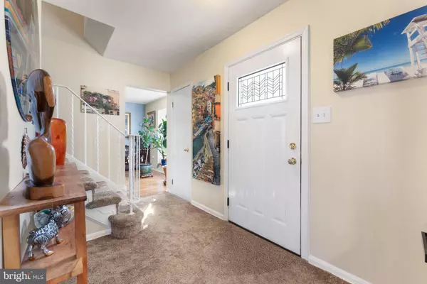 8661 WEIR ST, Manassas, VA 20110