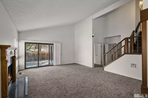 698 E Riverview Circle, Reno, NV 89509