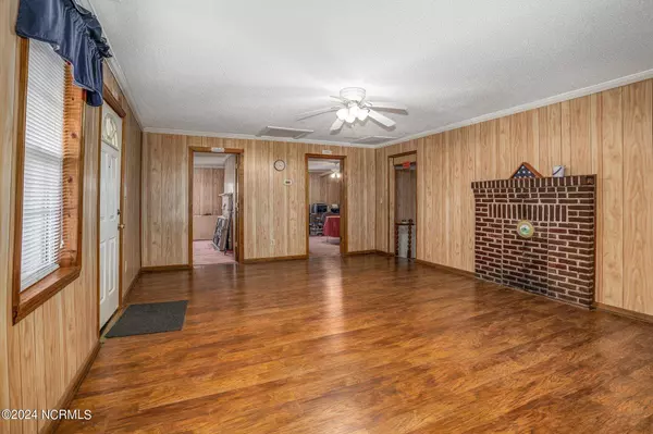 205 Dixon Street NW, Elm City, NC 27822