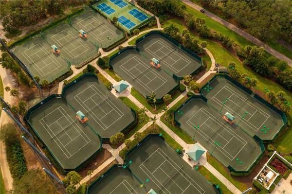 621 N MACEWEN DR, Osprey, FL 34229