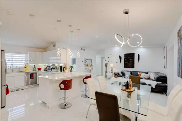 13238 SW 86th Ln, Miami, FL 33183