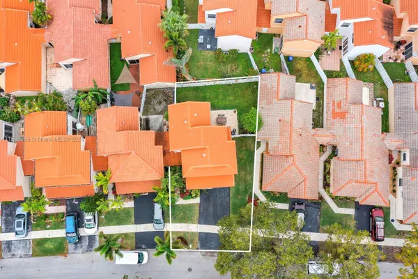 894 SW 179th Ave, Pembroke Pines, FL 33029