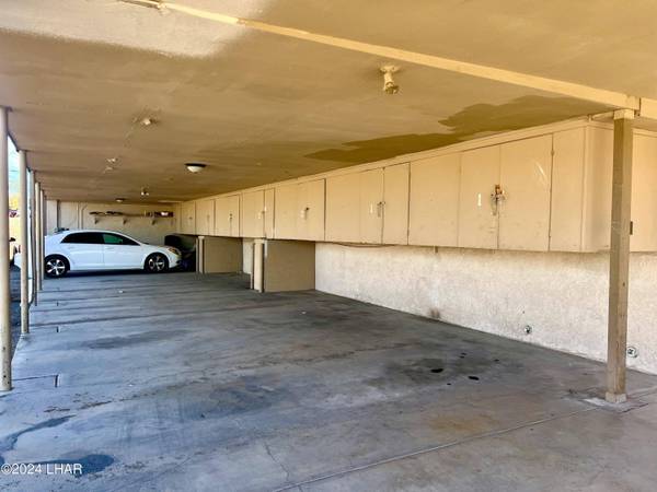 3181 Kearsage Dr, Lake Havasu City, AZ 86406