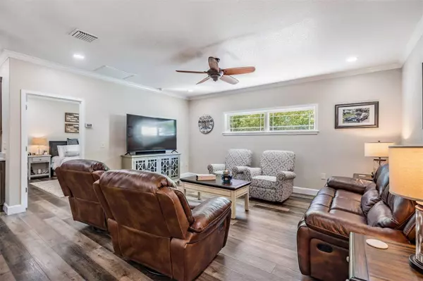 1628 STILLWATER POND RD, Ruskin, FL 33570